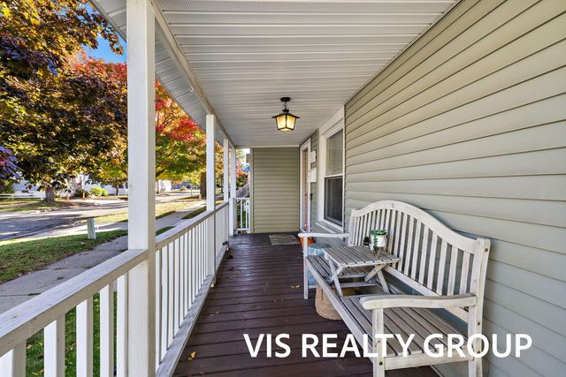 508 Monroe Avenue, Grand Haven, MI 49417