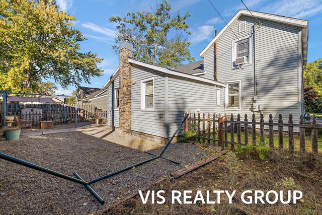 508 Monroe Avenue, Grand Haven, MI 49417