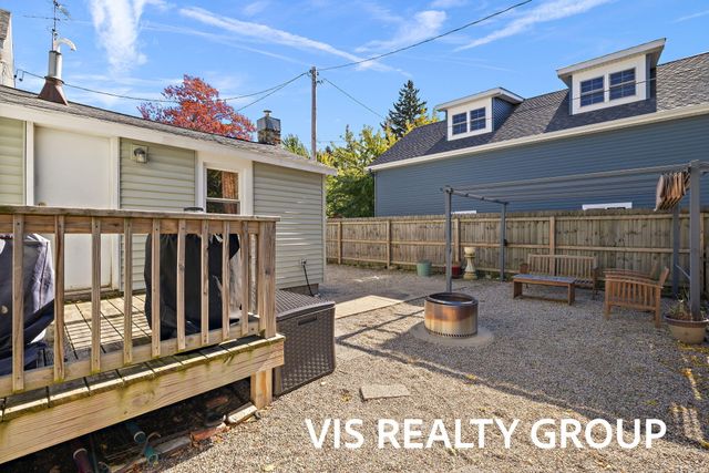 508 Monroe Avenue, Grand Haven, MI 49417