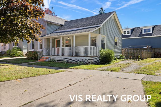 508 Monroe Avenue, Grand Haven, MI 49417
