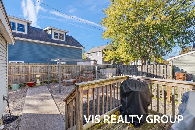 508 Monroe Avenue, Grand Haven, MI 49417