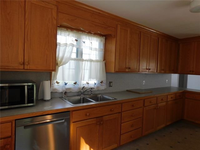 960 MAIN Street, Hopkinton, RI 02832