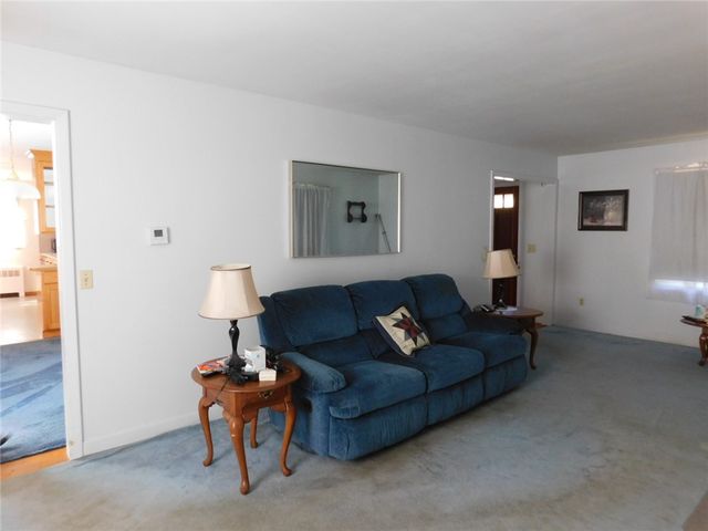 960 MAIN Street, Hopkinton, RI 02832