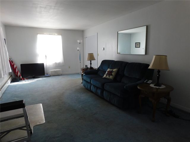 960 MAIN Street, Hopkinton, RI 02832