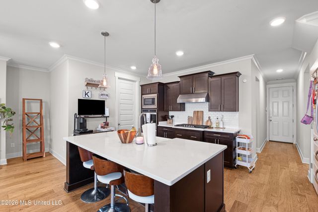 7296 Fulton Square Drive, Olive Branch, MS 38654