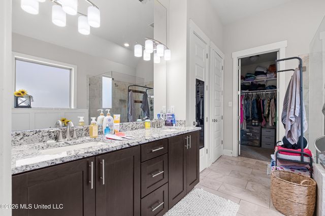 7296 Fulton Square Drive, Olive Branch, MS 38654