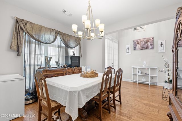 7296 Fulton Square Drive, Olive Branch, MS 38654
