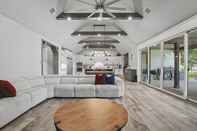 9388 S 279th East Avenue, Broken Arrow, OK 74014