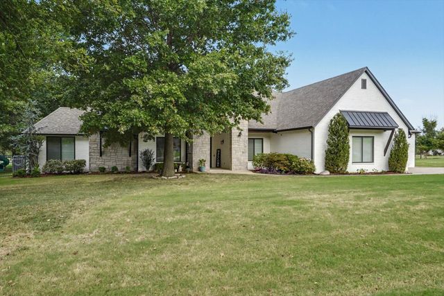 9388 S 279th East Avenue, Broken Arrow, OK 74014