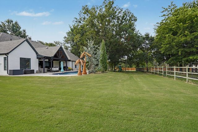 9388 S 279th East Avenue, Broken Arrow, OK 74014