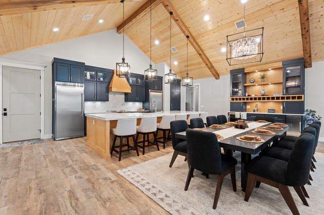 55275 E 298 Road 1, Monkey Island, OK 74331