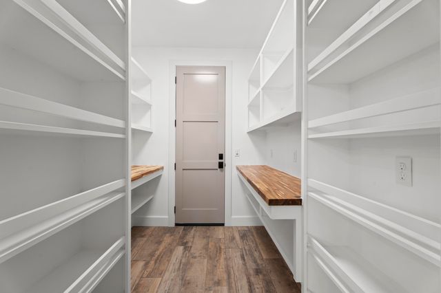 55275 E 298 Road 1, Monkey Island, OK 74331