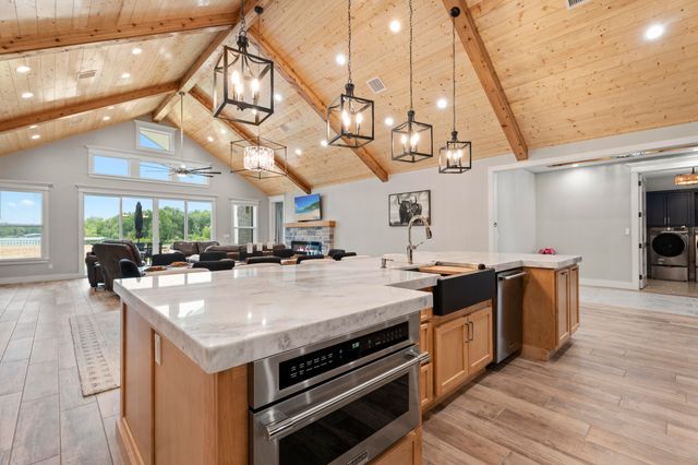 55275 E 298 Road 1, Monkey Island, OK 74331