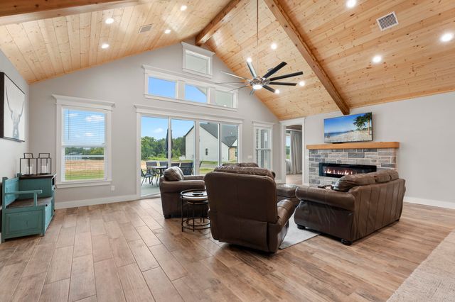 55275 E 298 Road 1, Monkey Island, OK 74331