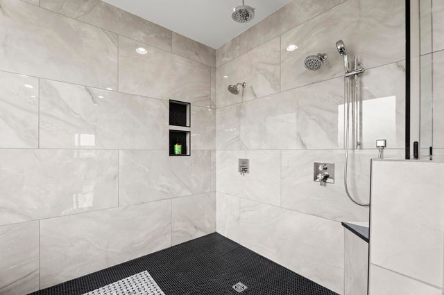 55275 E 298 Road 1, Monkey Island, OK 74331