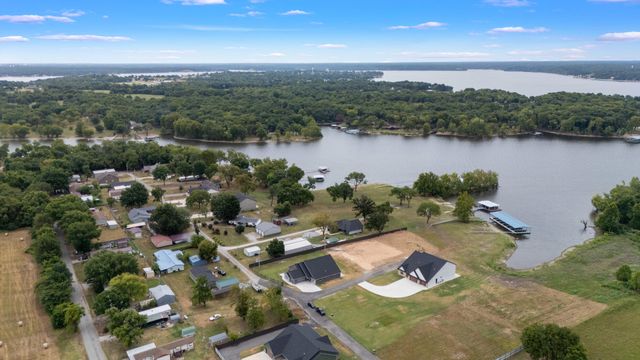55275 E 298 Road 1, Monkey Island, OK 74331