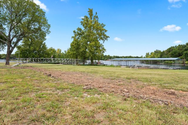 55275 E 298 Road 1, Monkey Island, OK 74331