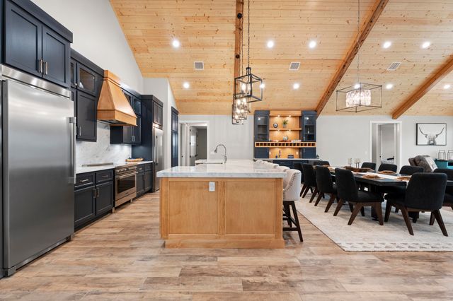 55275 E 298 Road 1, Monkey Island, OK 74331