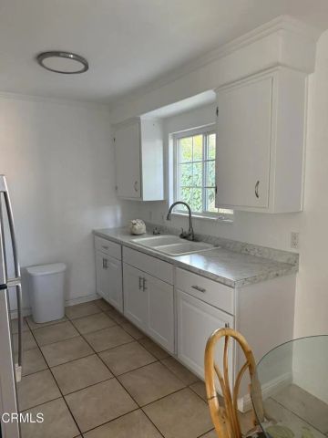 1064 Bangor, Ventura, CA 93001