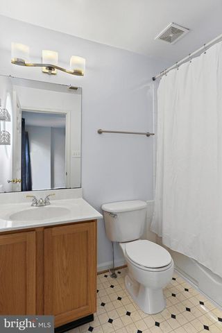 570 EISENHOWER DR, Frederick, MD 21703