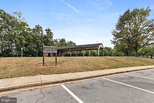 570 EISENHOWER DR, Frederick, MD 21703