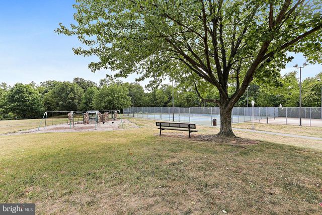 570 EISENHOWER DR, Frederick, MD 21703