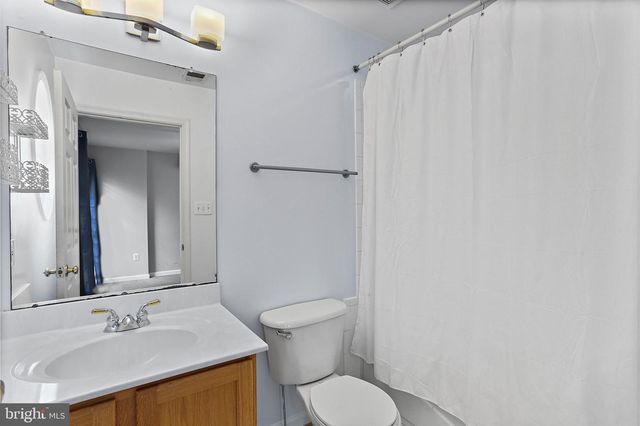 570 EISENHOWER DR, Frederick, MD 21703