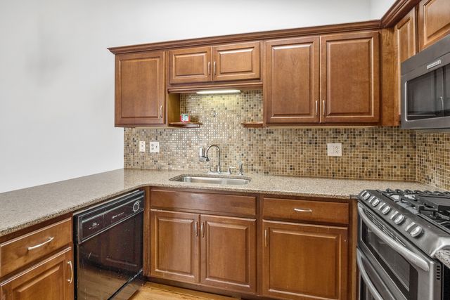 450 Bridle Trail 450, Wheeling, IL 60090
