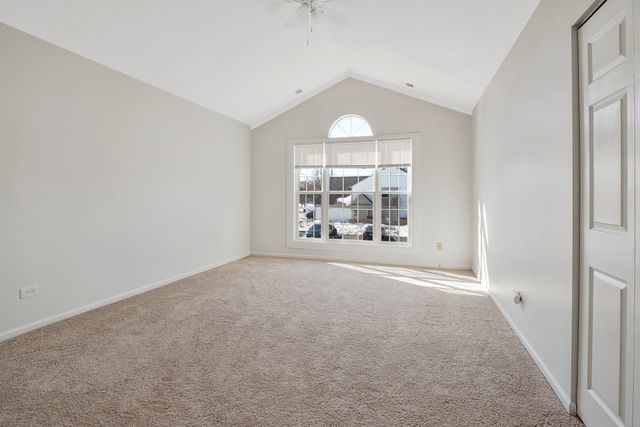 450 Bridle Trail 450, Wheeling, IL 60090