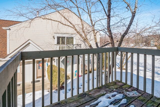 450 Bridle Trail 450, Wheeling, IL 60090