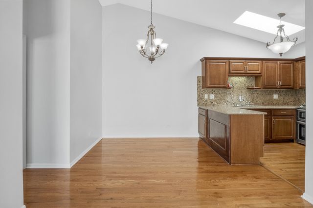 450 Bridle Trail 450, Wheeling, IL 60090