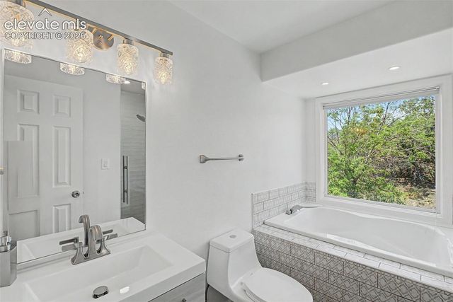 3645 Saddle Rock Road, Colorado Springs, CO 80918