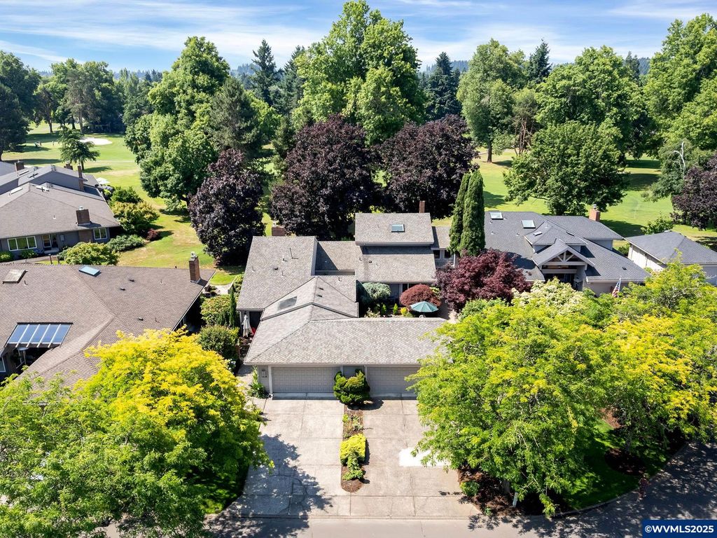 7680 SW Arbor Lake Ct, Wilsonville, OR 97070