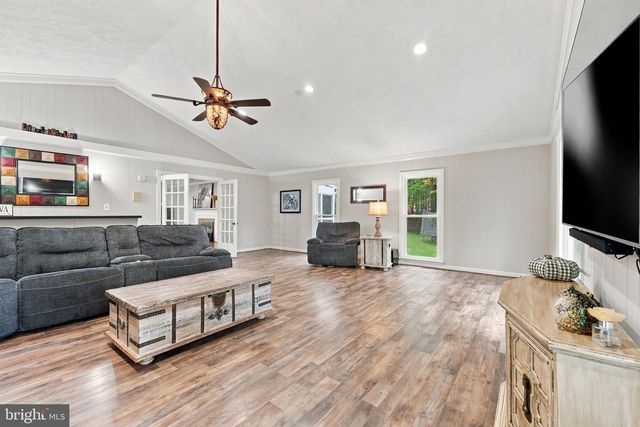 10080 GREENWICH WOOD DR, Nokesville, VA 20181