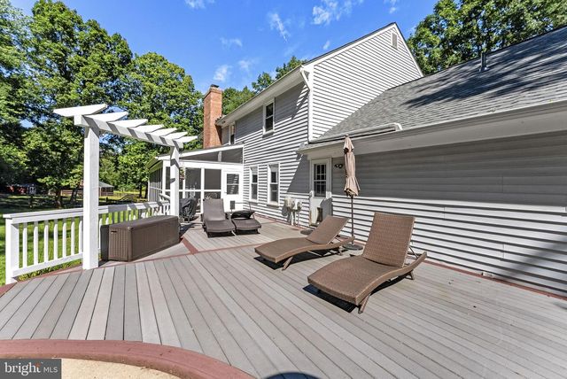 10080 GREENWICH WOOD DR, Nokesville, VA 20181