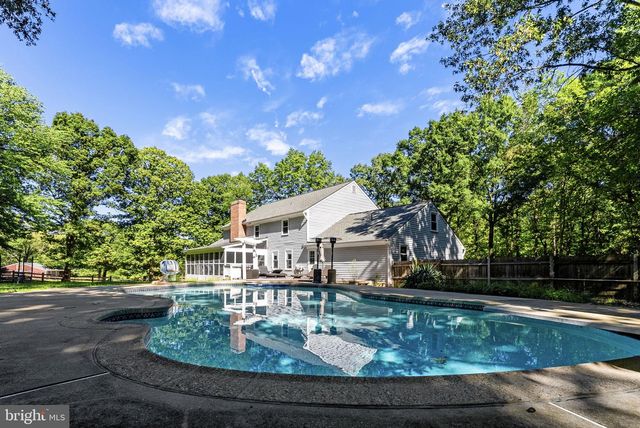 10080 GREENWICH WOOD DR, Nokesville, VA 20181