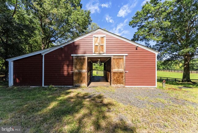 10080 GREENWICH WOOD DR, Nokesville, VA 20181