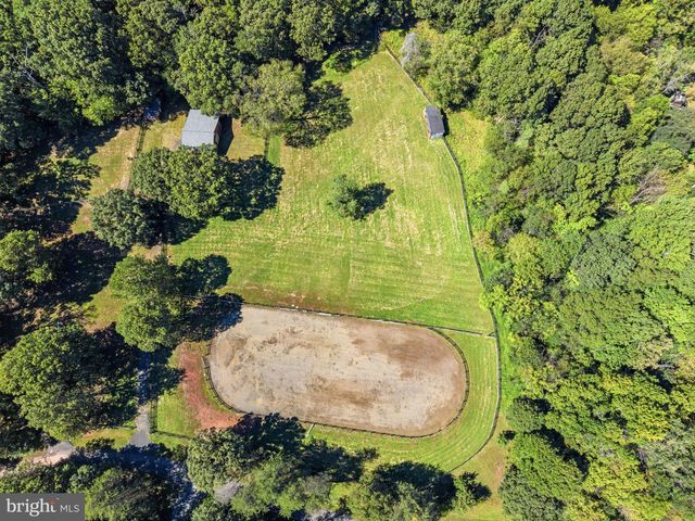 10080 GREENWICH WOOD DR, Nokesville, VA 20181