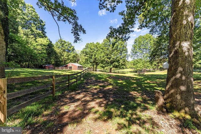10080 GREENWICH WOOD DR, Nokesville, VA 20181