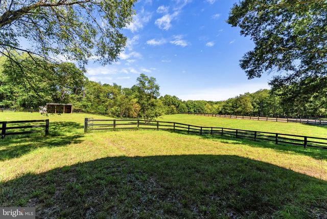 10080 GREENWICH WOOD DR, Nokesville, VA 20181