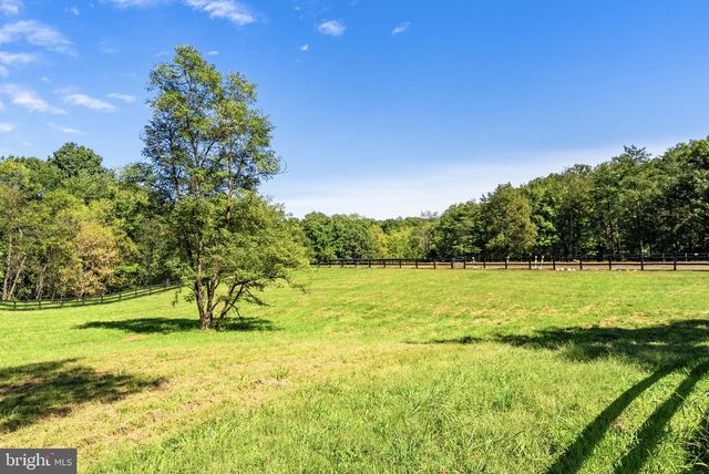 10080 GREENWICH WOOD DR, Nokesville, VA 20181