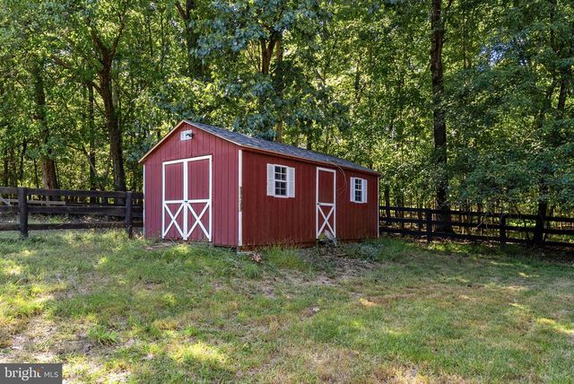 10080 GREENWICH WOOD DR, Nokesville, VA 20181