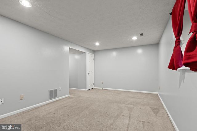 2180 COMMISSARY CIR, Odenton, MD 21113