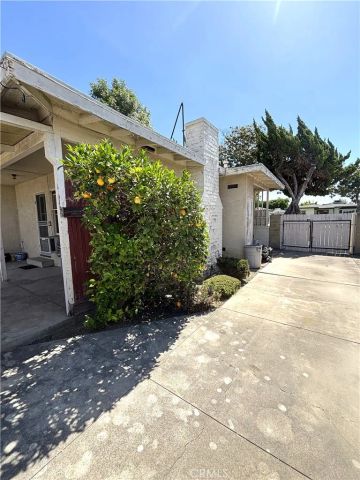 2771 Rutgers, Long Beach, CA 90815