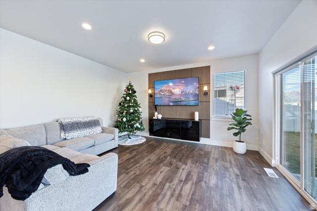 7087 N SLICK ROCK WAY, Eagle Mountain, UT 84005