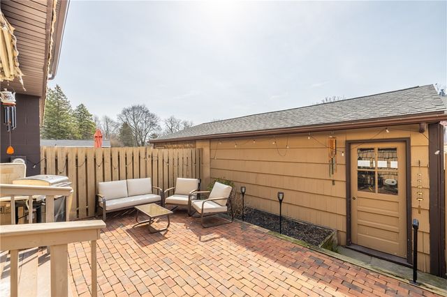 143 New Wickham Drive, Penfield, NY 14526