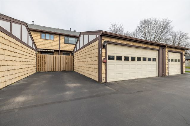 143 New Wickham Drive, Penfield, NY 14526