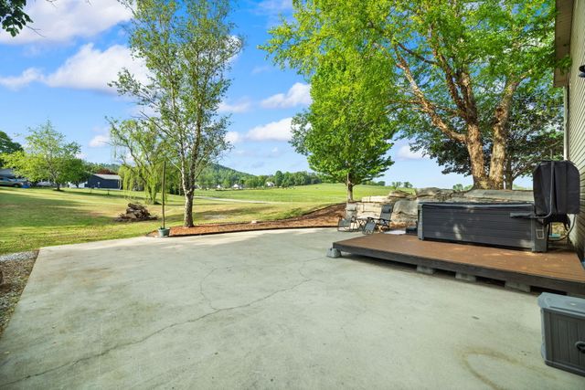 298 Forest Ridge Road, Bronston, KY 42518