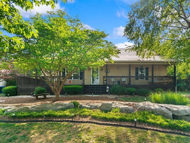 298 Forest Ridge Road, Bronston, KY 42518