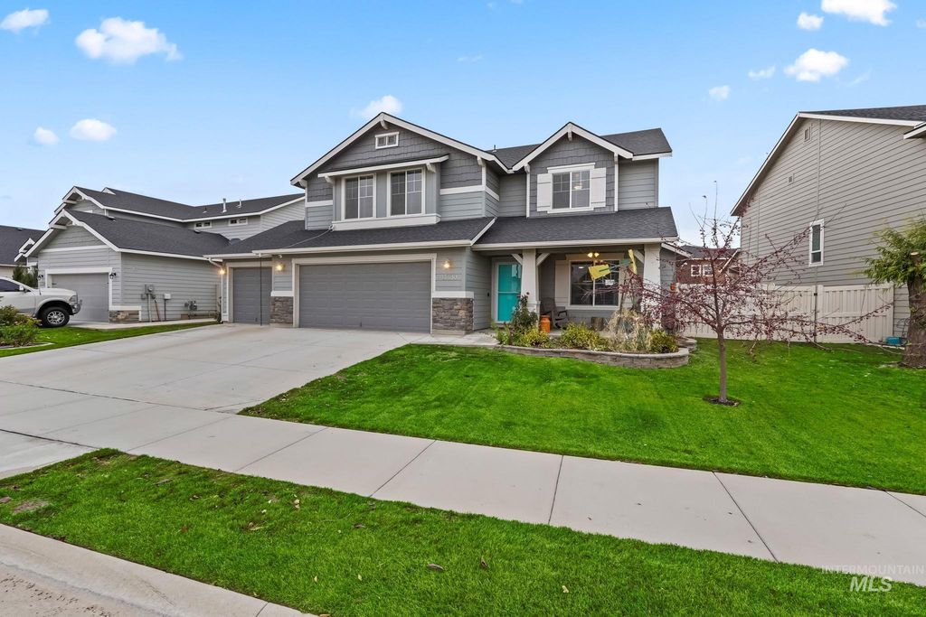 13330 Bloomfield Dr, Caldwell, ID 83607